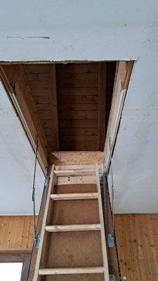 Treppe Dachaufgang Garage