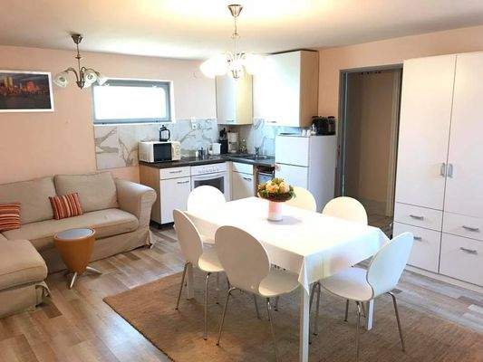 22228602_1924478564493659_1538006925577250617_n.jp