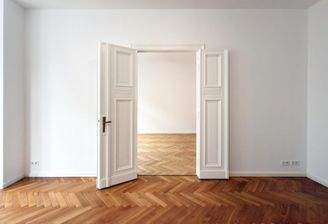 Neues Parkett inklusive