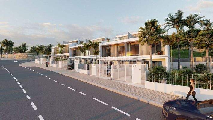 Semi-Detached Villas with Useful Interior Design in Estepona