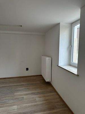 Büroraum mit Dachfenster