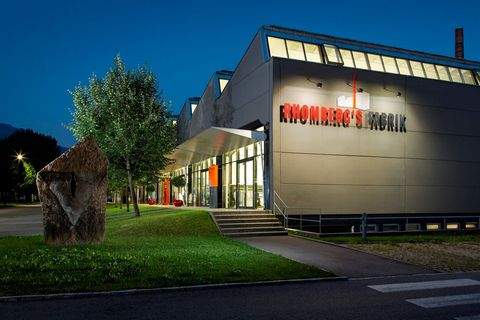 Dornbirn Halle, Dornbirn Hallenfläche