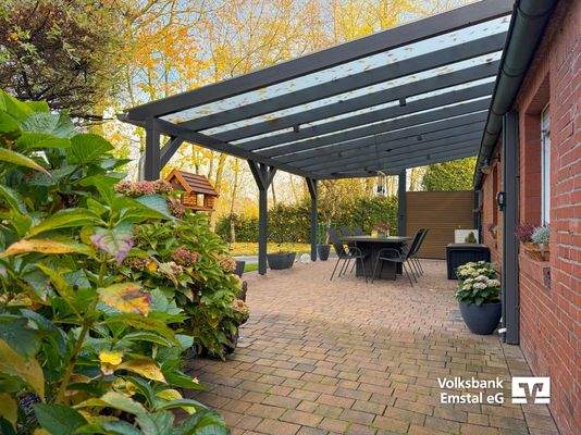 Terrasse / Eingang Einliegerwohnung