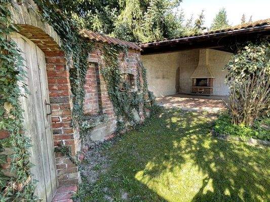 Überdachte Grillecke 