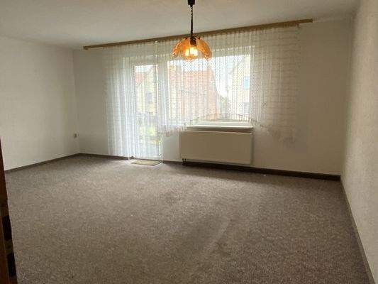 Wohnzimmer mit Ausgang zur Terrasse