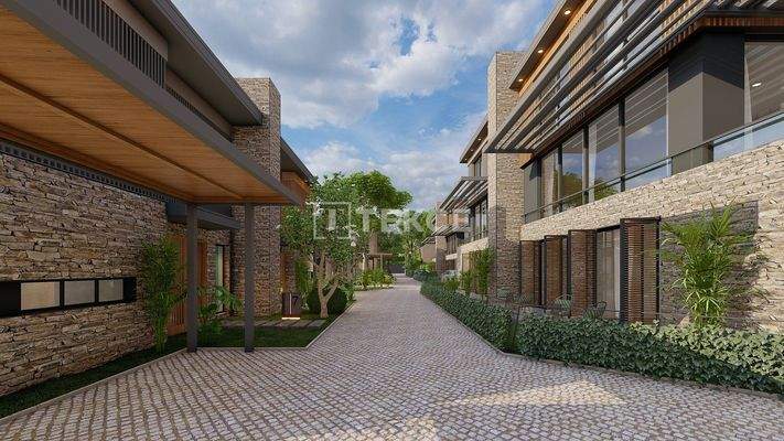 Semi-Detached Villas near the Bus Terminal in İstanbul Ümraniye