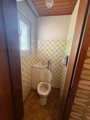 a01fa338-96bc-476c-92c7-de80eee33d6b