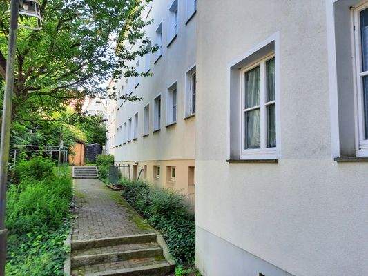 Rückansicht mit Hof