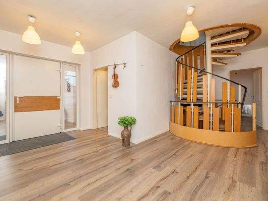 Großzügiges Entrée