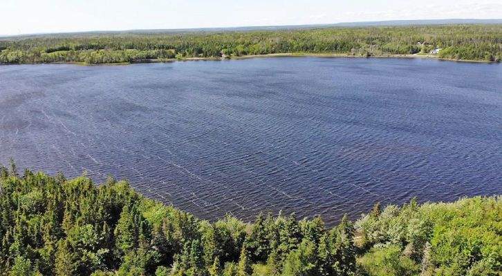 Cape Breton - Wunderschönes 11-Hektar-Areal mit 23