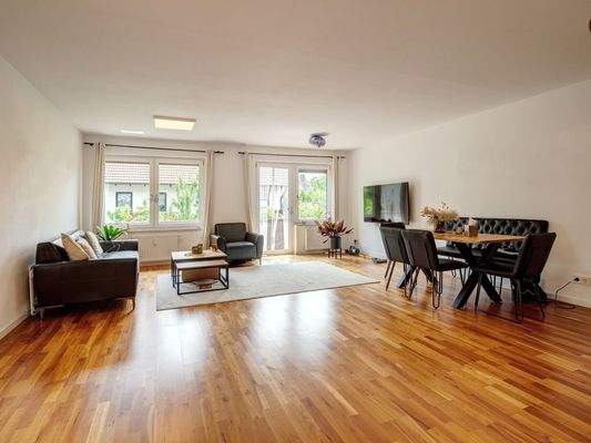 WHG 2 l Wohn-/Esszimmer