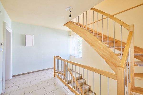 1. OG Treppenhaus 2.jpg