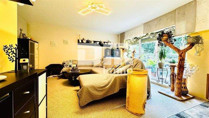 WE1 -Souterrain Wohn / Esszimmer / Zugang Terrasse