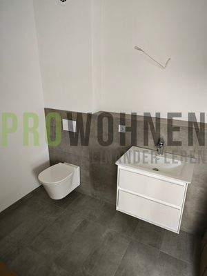 Hausnummer 2 Bad oben