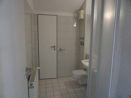 Bad mit Dusche