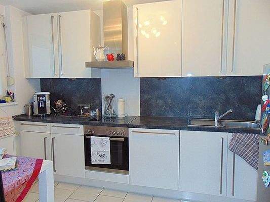 Küche mit Essplatz.jpg