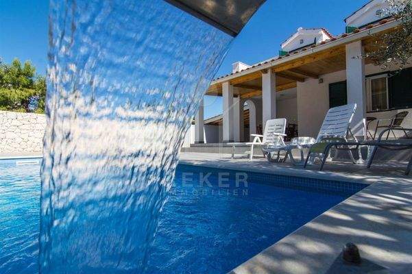 Traumhafte Villa in bester Lage in Rogoznica