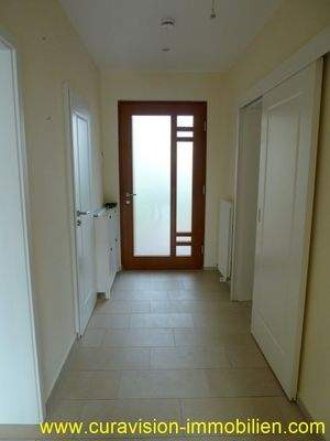 Eingangsflur 2. Ansicht.JPG