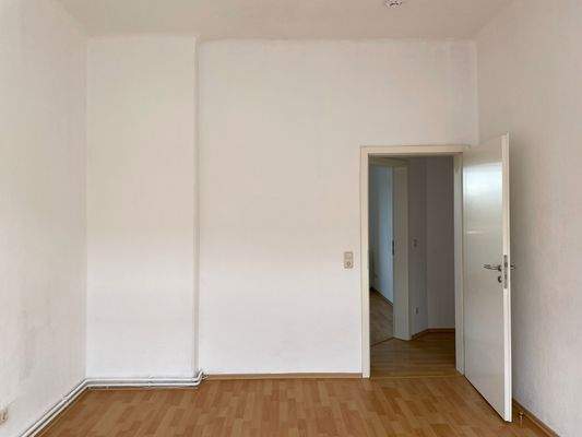 Schlafzimmer, Blick Flur.JPG