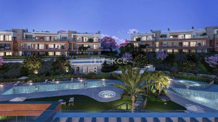 Chic Apartments in Estepona with Golf Views in a Complex