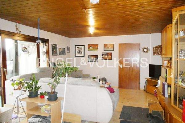 Heller Wohnbereich im Dachgeschoss