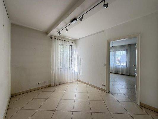 Schlafzimmer Durchgang /offene Ankleide