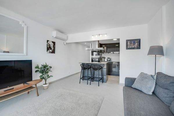 Living area in apartment in Magaluf 3