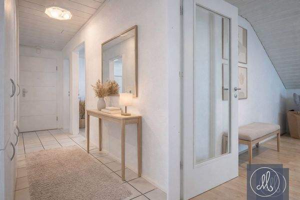 Flur mit virtueller Möblierung