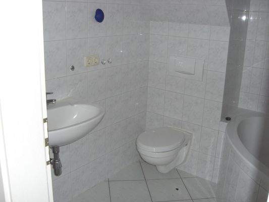 Bad, WC und Waschtisch