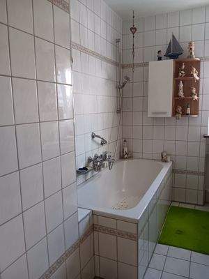 Badezimmer Wohnung.jpeg