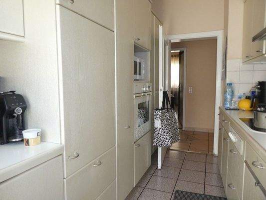 W 1. OG links Küche m. Zugang Balkon