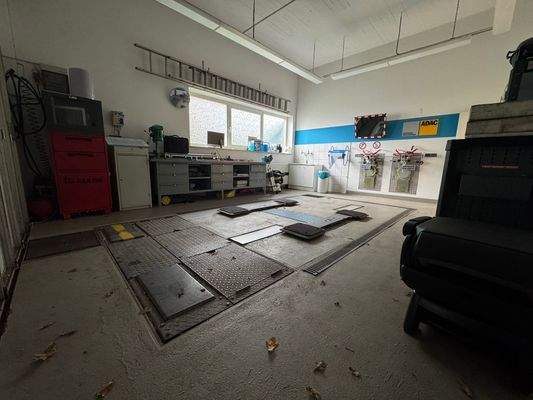 23. Haus li. Atelier