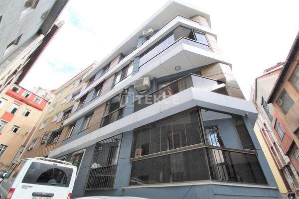 Real Estate 100 m from Tersane Istanbul in Beyoglu