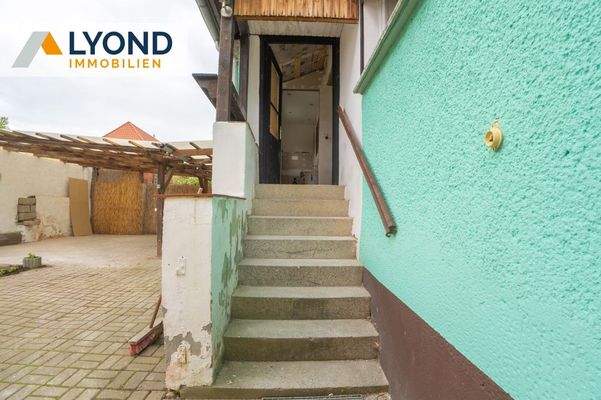 Eingangsbereich Außen