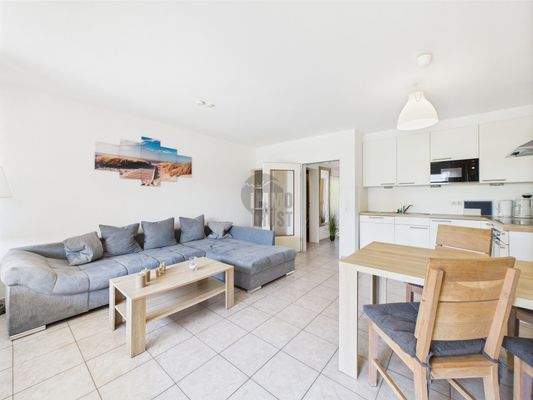 Wohnbereich & Küche