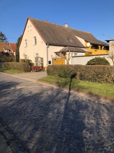 freistehendes Haus mit wunderschönem Grundstück am Waldrand von Oldisleben