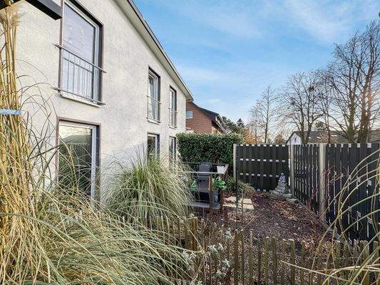 Terrasse zur Wohnung Erdgeschoss rechts