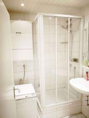 Duschbad, Waschmasch.-Anschl.