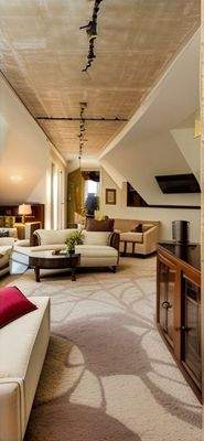 Wohnzimmer mit Küchenzeile DG Home Staging