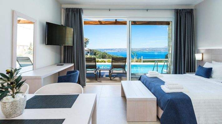 Hotel-for-sale-in-Chania-For-Sale-Hotel-for-sale-i