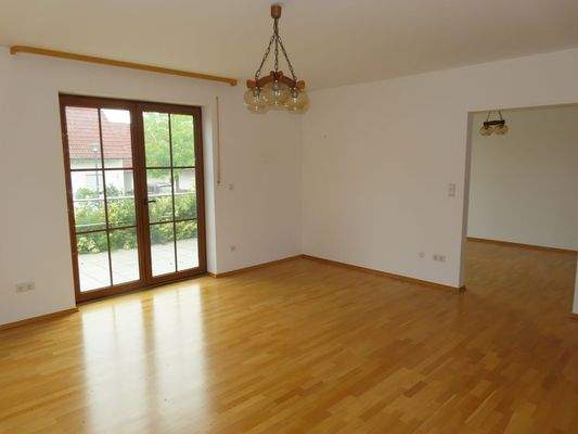 Wohnzimmer EG zum Esszimmer-Büro