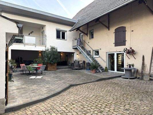 Blick auf die ELW und untere Wohneinheit