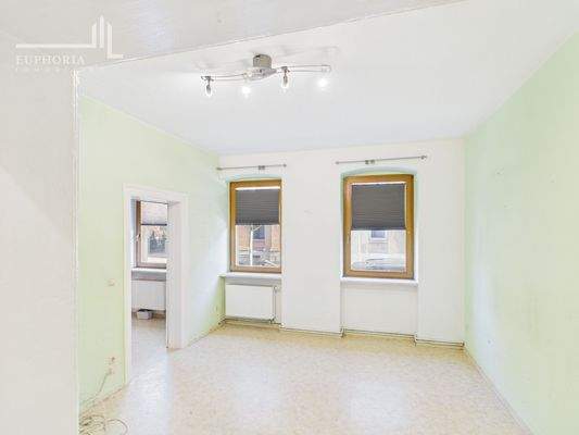 Vorderhaus_EG_Zimmer1