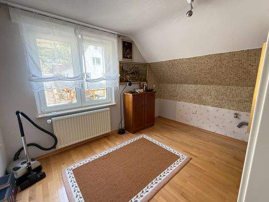 Gästezimmer mit eigenem Badezimmer DG