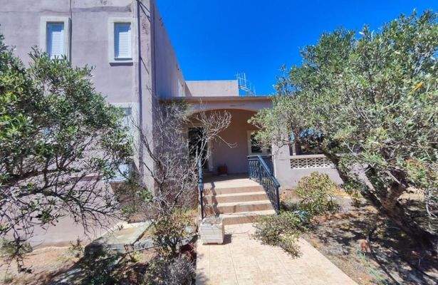 Kreta, Monastiraki: Großes Anwesen mit vielen Möglichkeiten zu verkaufen