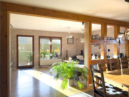 Wohn- und Essbereich