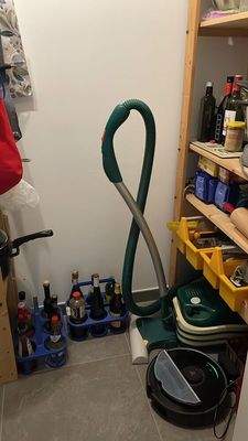 Abstellraum, direkt angrenzend an die Küche