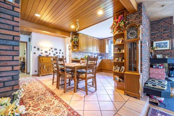 Küche und Essbereich