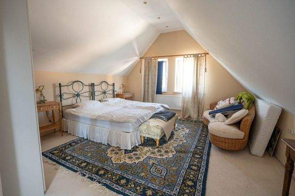 Schlafzimmer oben.jpg