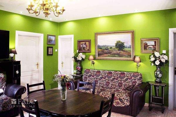 OWNER_S LIVING ROOM + KITCHEN